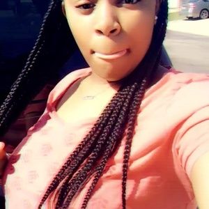 Meet your Posher, Jazmine